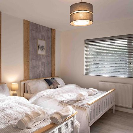 Cross Lane Cottage Pudsey Eksteriør billede
