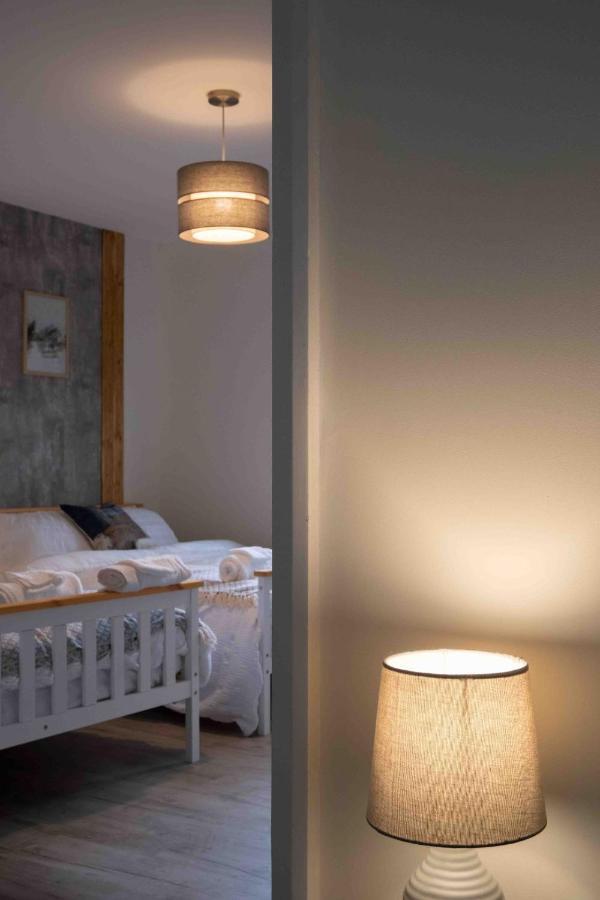 Cross Lane Cottage Pudsey Eksteriør billede