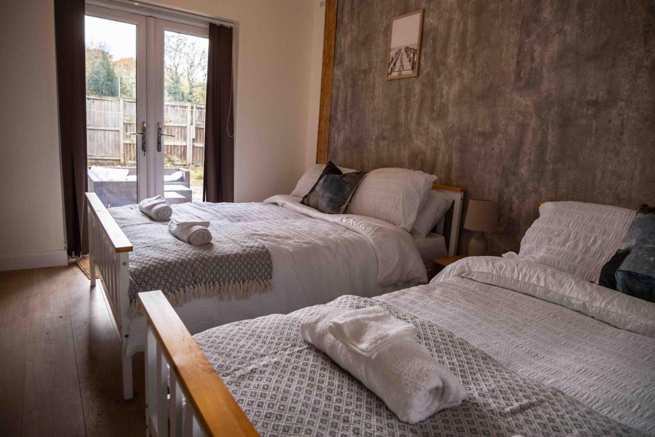 Cross Lane Cottage Pudsey Eksteriør billede