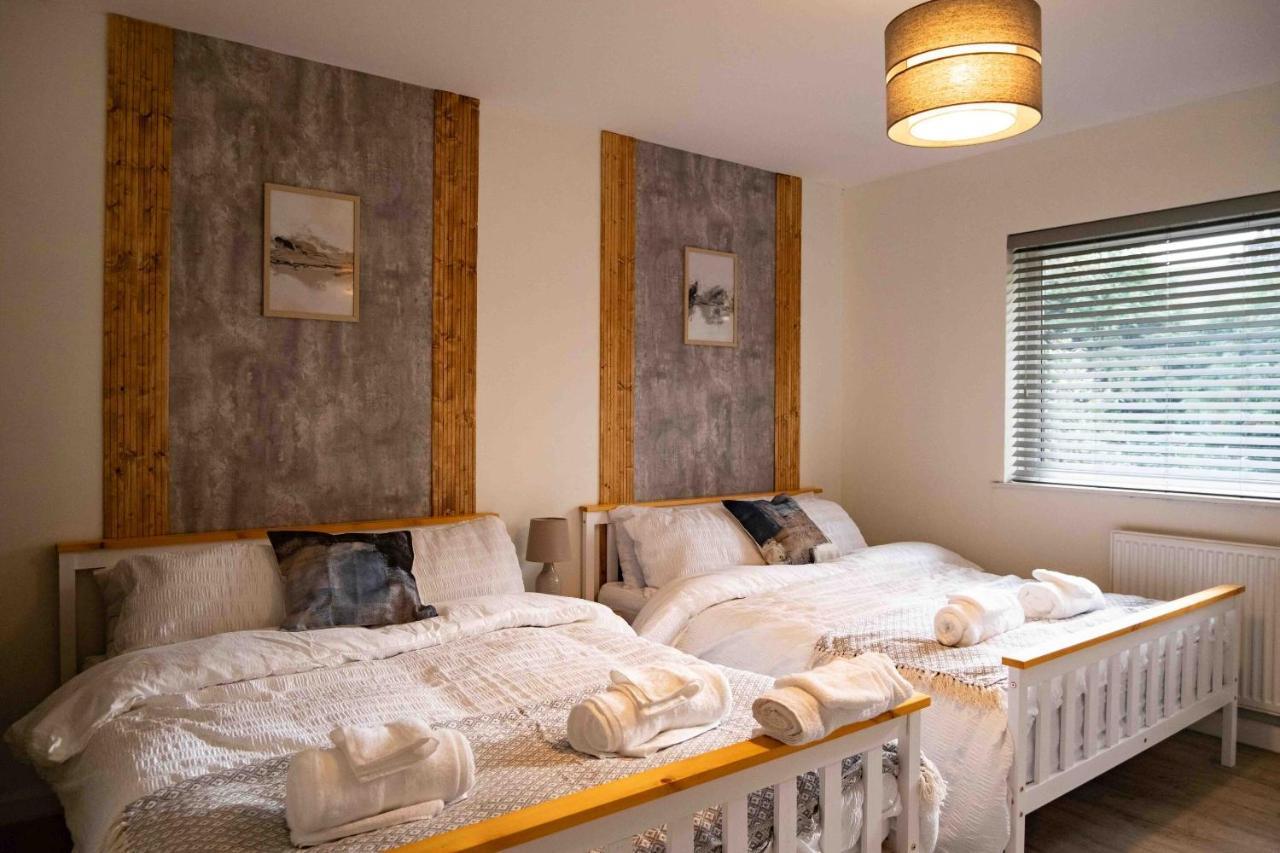 Cross Lane Cottage Pudsey Eksteriør billede