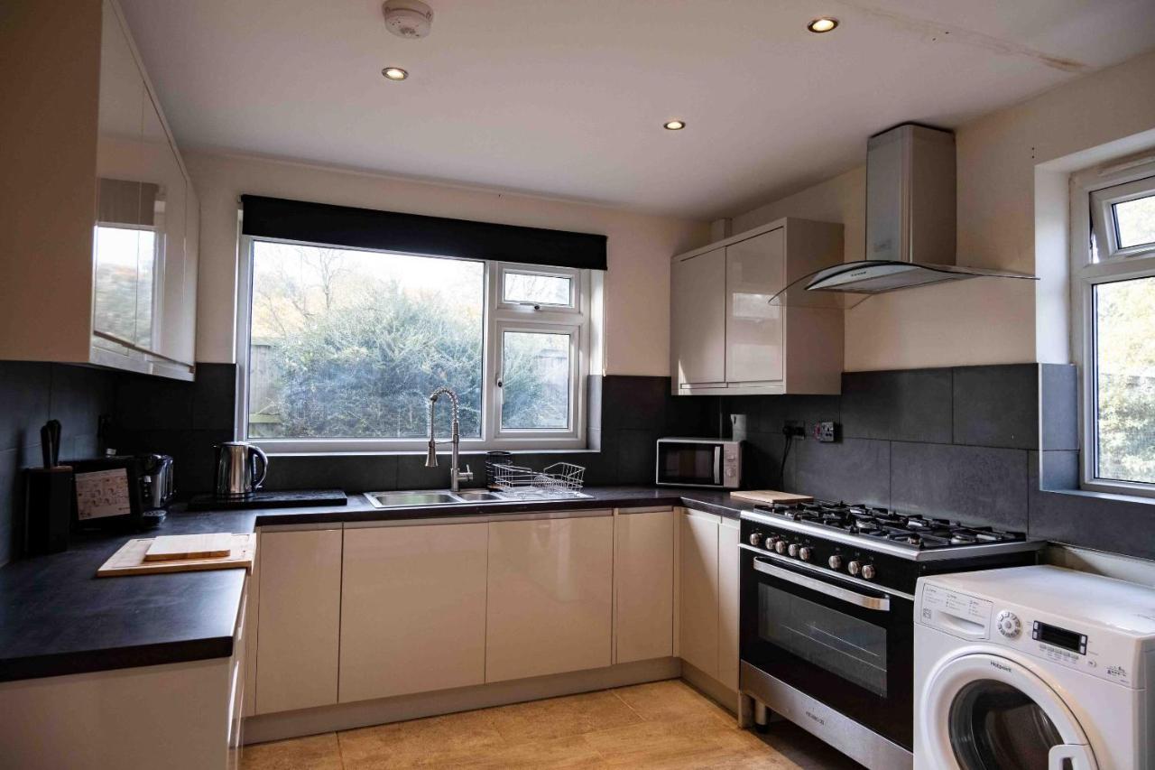 Cross Lane Cottage Pudsey Eksteriør billede