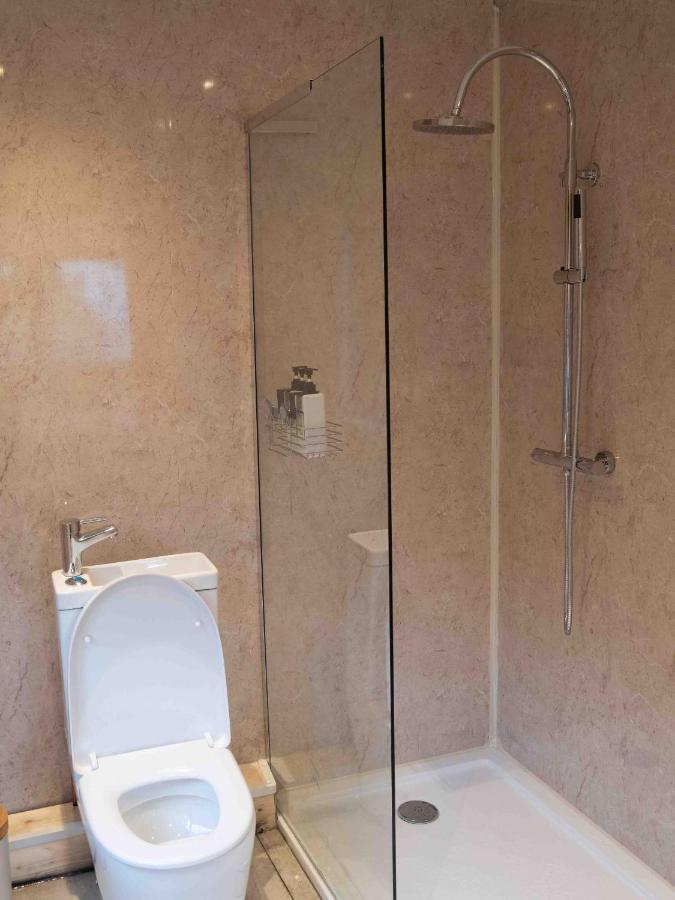 Cross Lane Cottage Pudsey Eksteriør billede