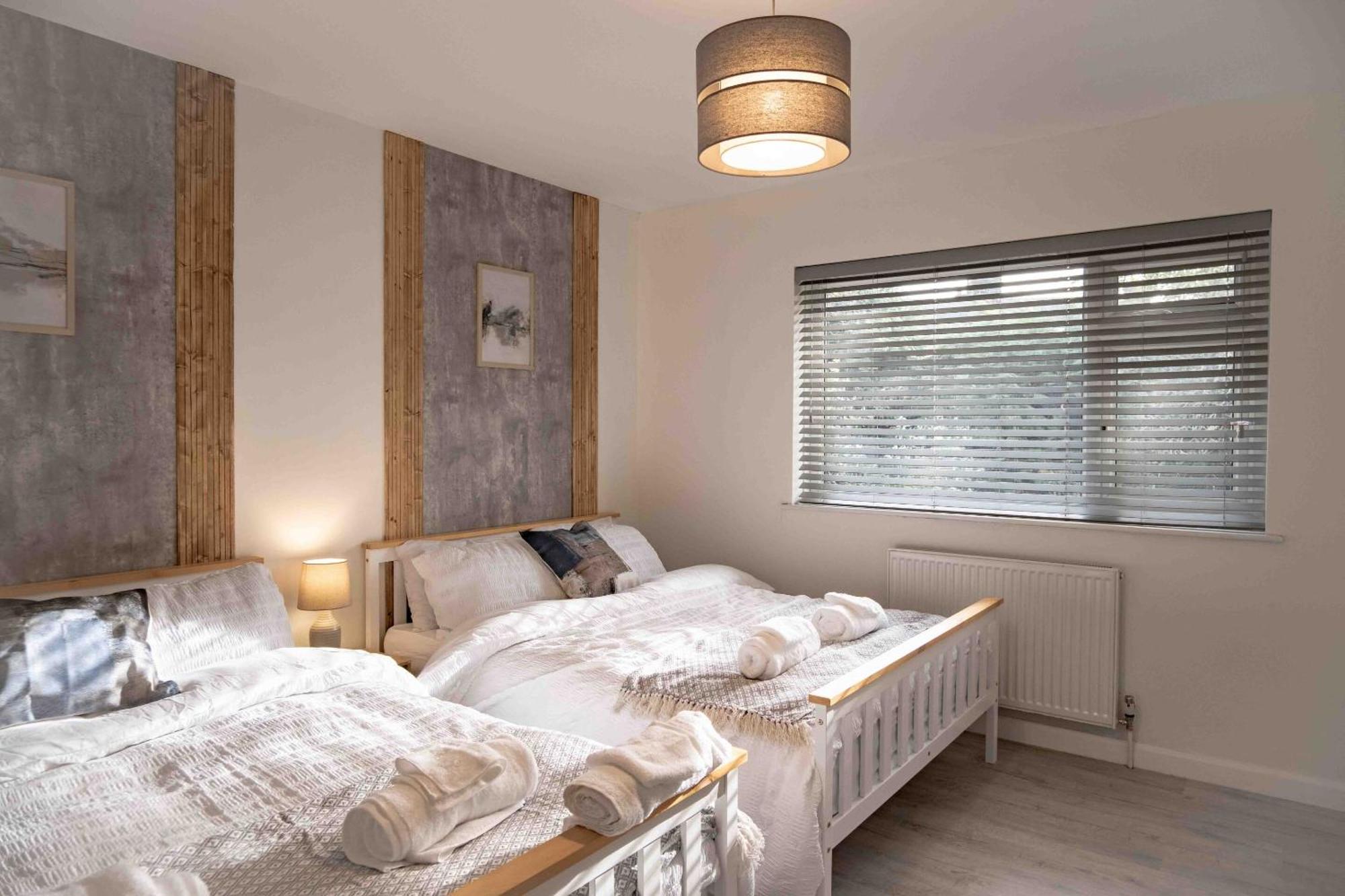 Cross Lane Cottage Pudsey Eksteriør billede