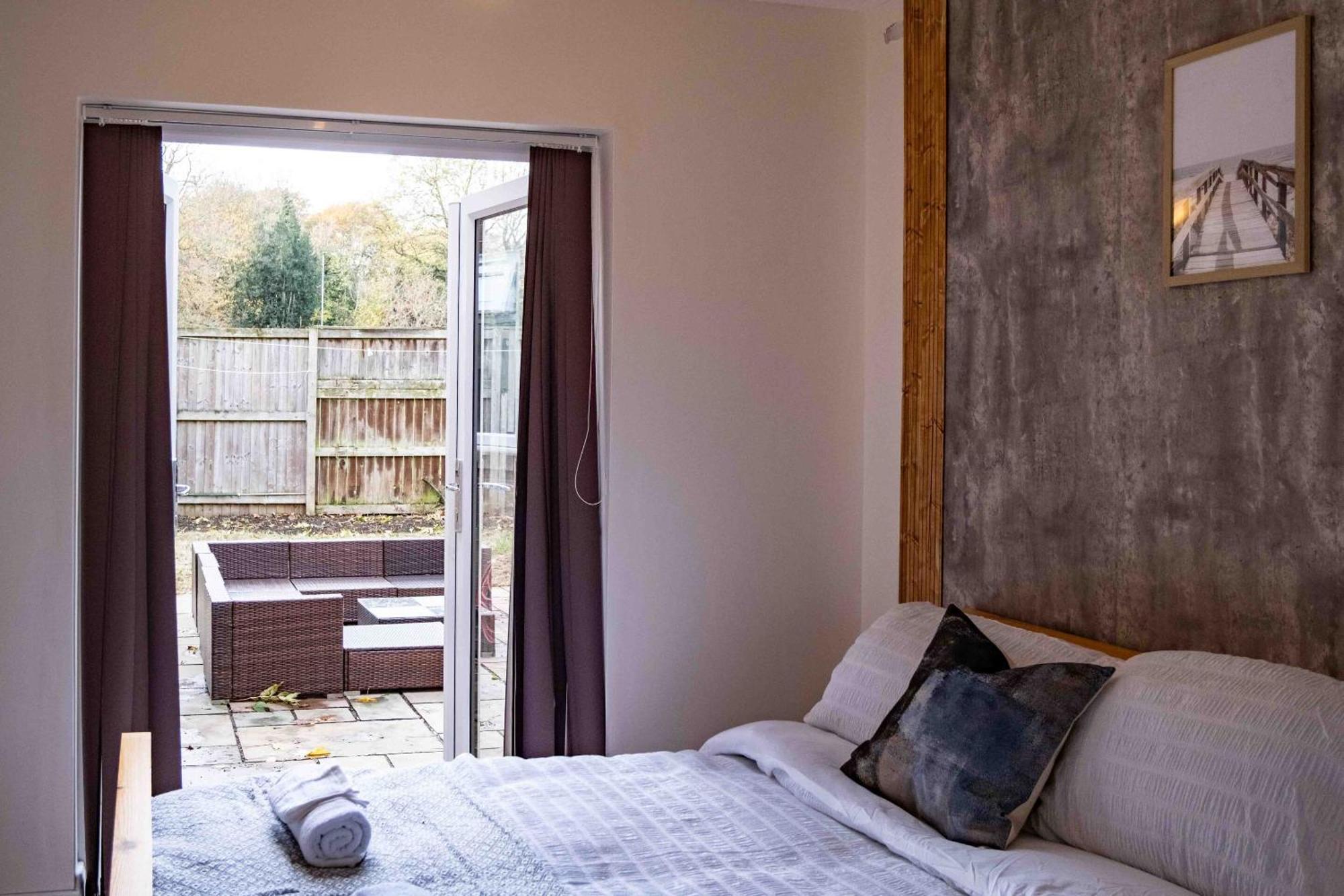 Cross Lane Cottage Pudsey Eksteriør billede